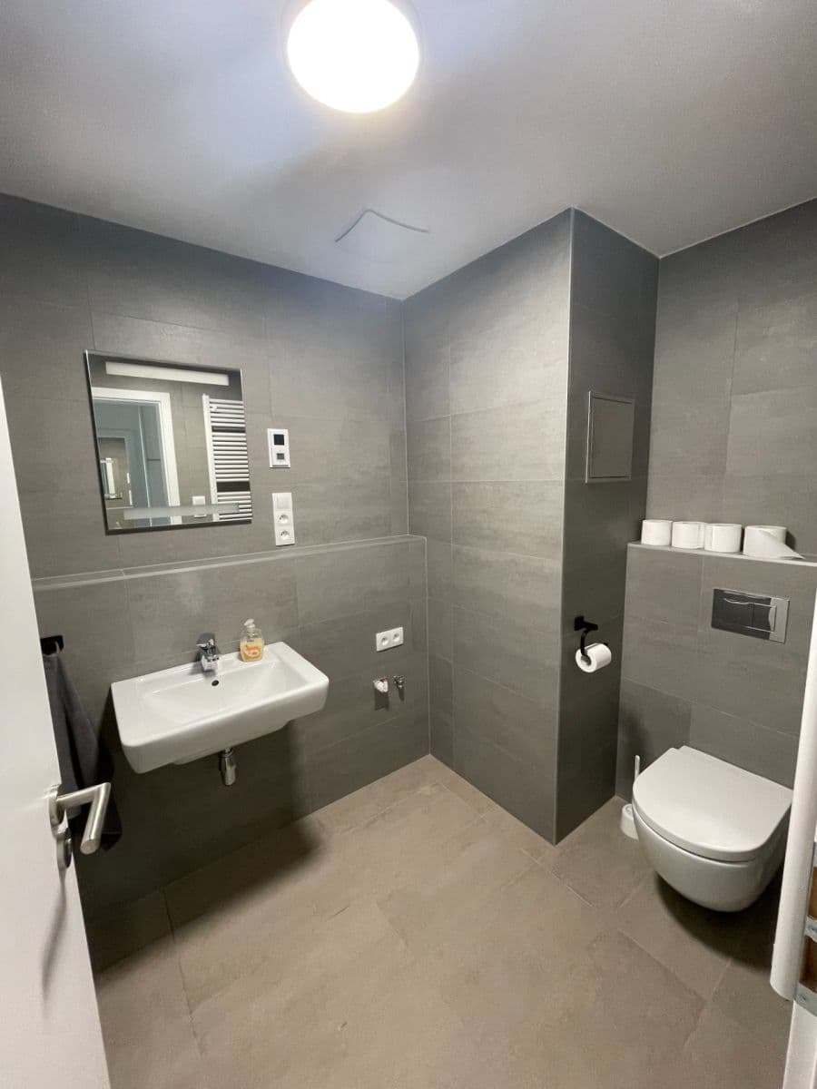 Pronájem bytu 1+kk 39 m², Zvěřinova, Praha, Praha Pronájem bytu 1+kk 39 m², Zvěřinova, Praha, Praha