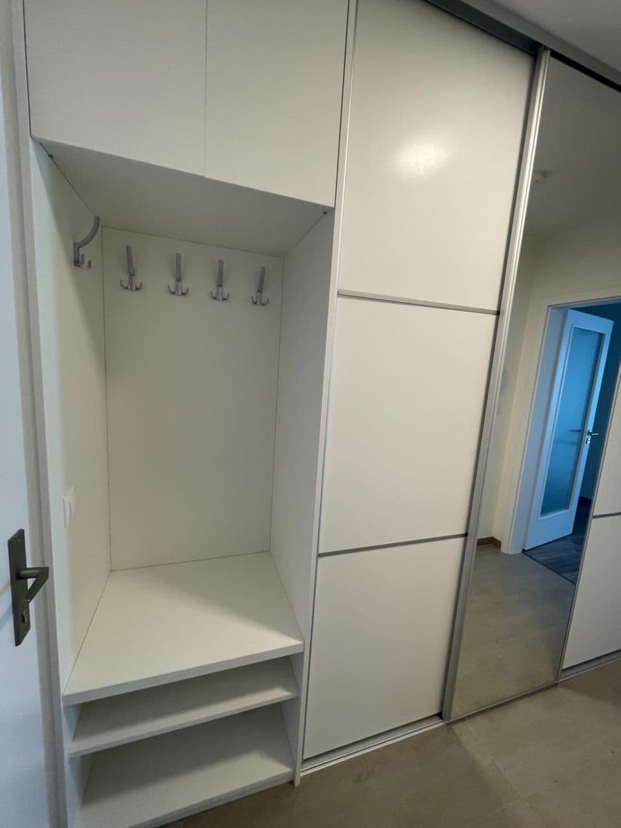 Pronájem bytu 1+kk 39 m², Zvěřinova, Praha, Praha Pronájem bytu 1+kk 39 m², Zvěřinova, Praha, Praha