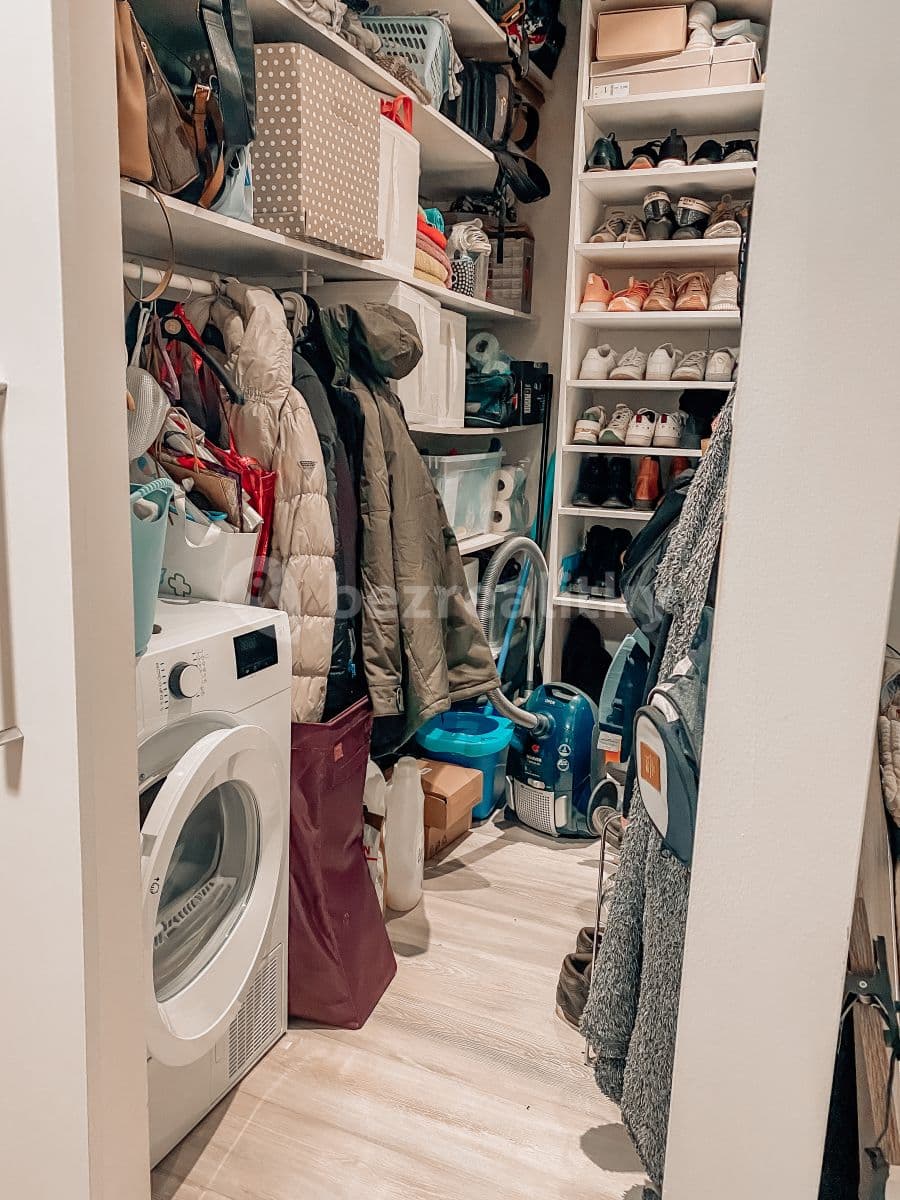 Pronájem bytu 2+kk 60 m², Lucemburská, Praha, Praha Pronájem bytu 2+kk 60 m², Lucemburská, Praha, Praha
