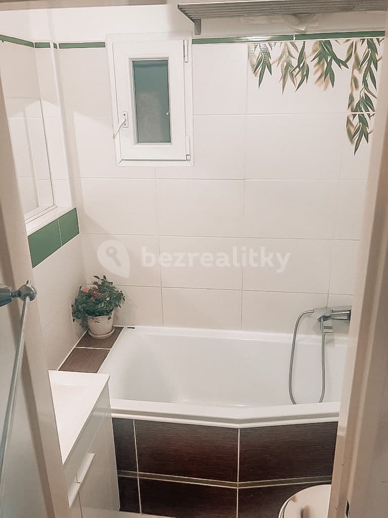Pronájem bytu 2+kk 60 m², Lucemburská, Praha, Praha Pronájem bytu 2+kk 60 m², Lucemburská, Praha, Praha