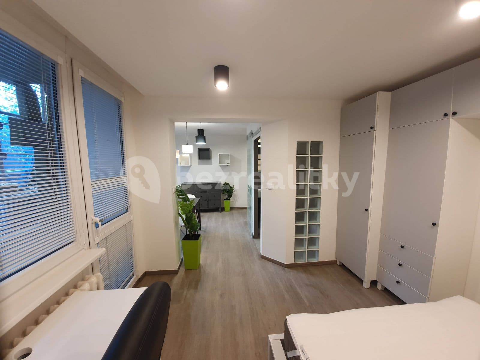 Pronájem bytu 2+kk 30 m², Vokovická, Praha, Praha Pronájem bytu 2+kk 30 m², Vokovická, Praha, Praha