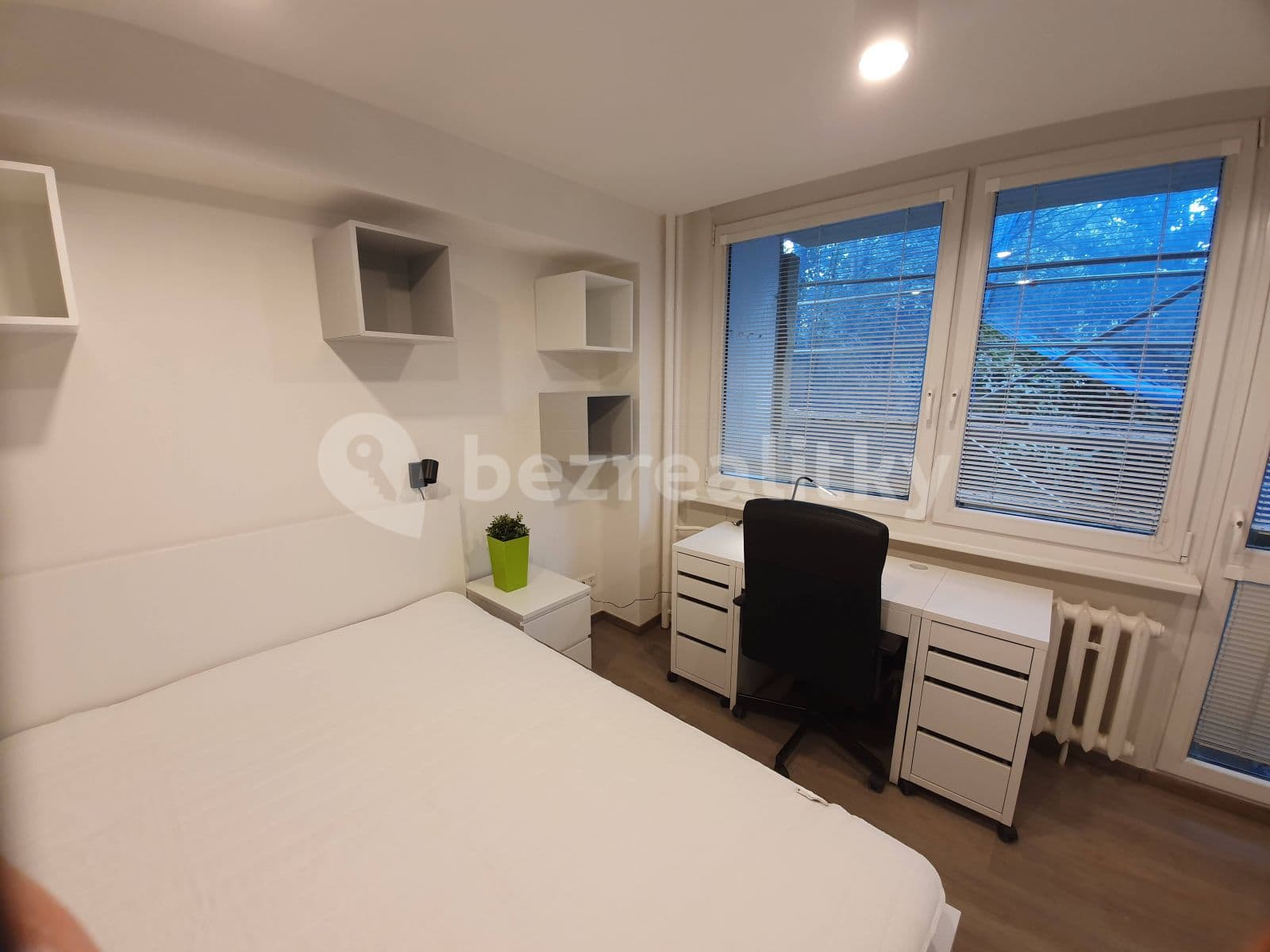 Pronájem bytu 2+kk 30 m², Vokovická, Praha, Praha Pronájem bytu 2+kk 30 m², Vokovická, Praha, Praha