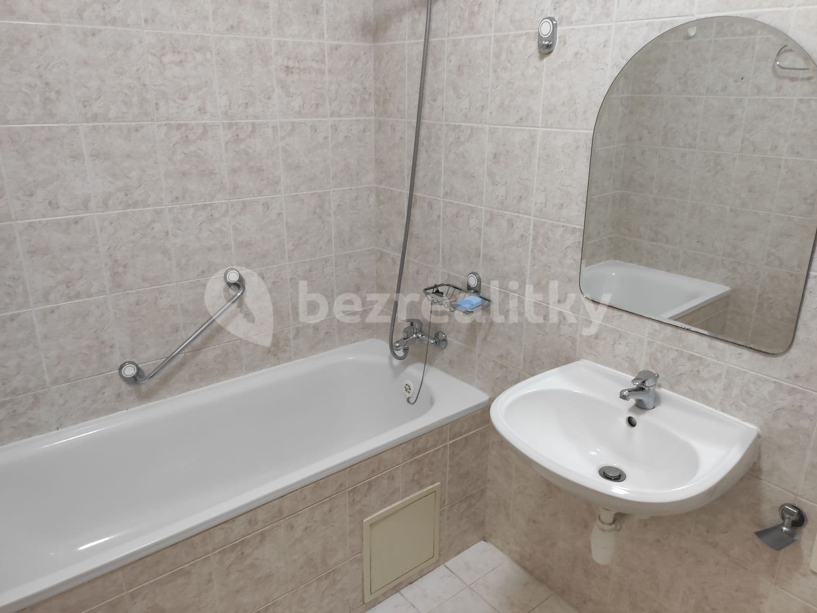Pronájem bytu 2+kk 57 m², Bratří Dohalských, Praha, Praha Pronájem bytu 2+kk 57 m², Bratří Dohalských, Praha, Praha