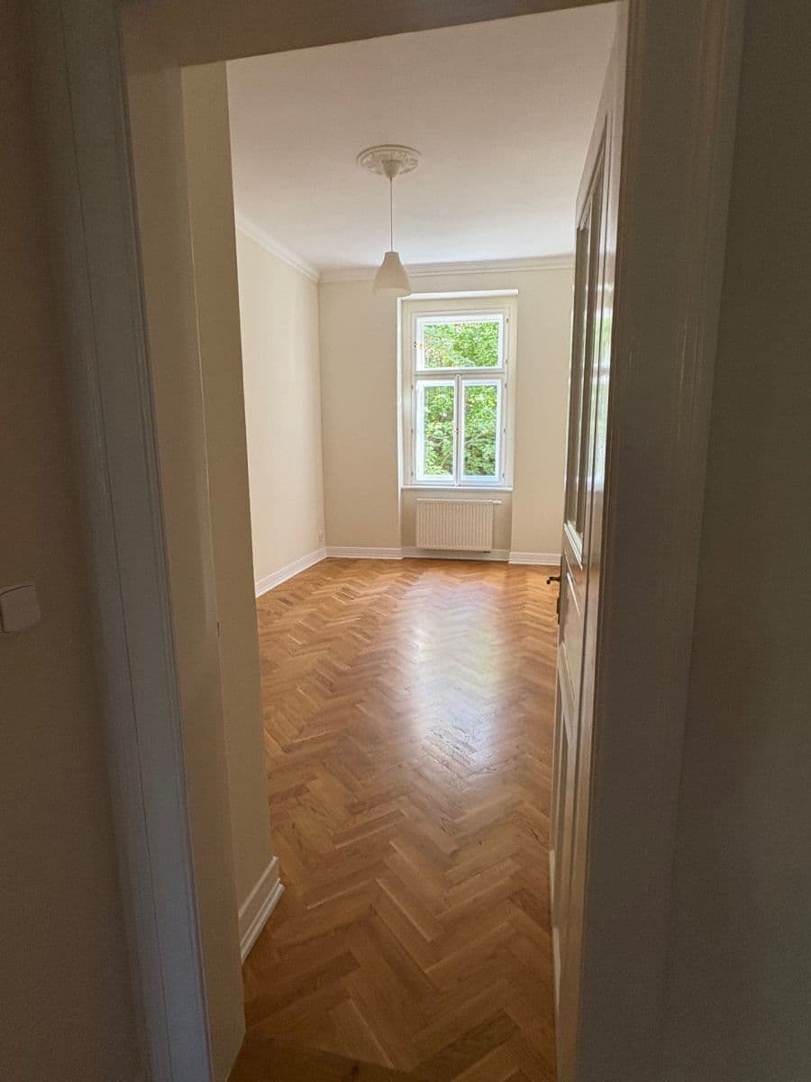 Pronájem bytu 3+1 99 m², U Rajské zahrady, Praha, Praha Pronájem bytu 3+1 99 m², U Rajské zahrady, Praha, Praha