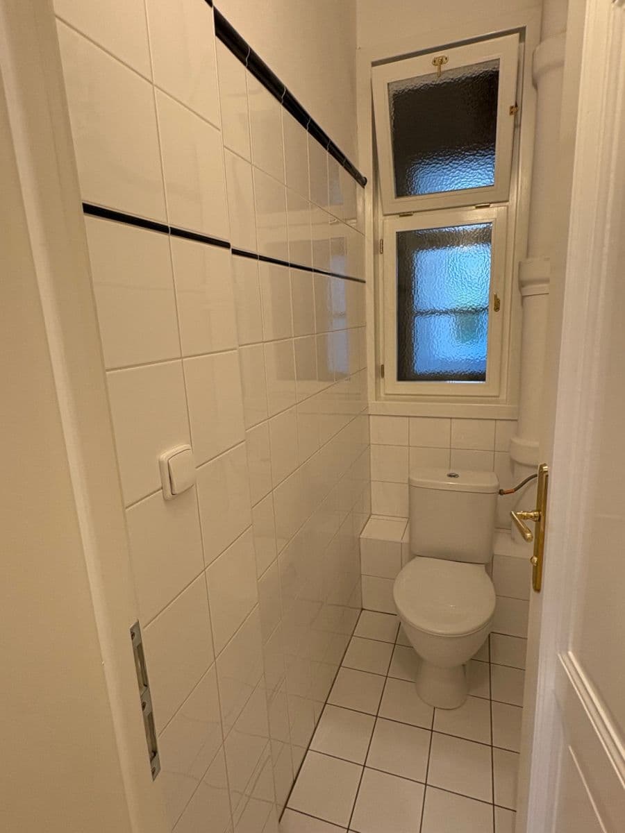 Pronájem bytu 3+1 99 m², U Rajské zahrady, Praha, Praha Pronájem bytu 3+1 99 m², U Rajské zahrady, Praha, Praha