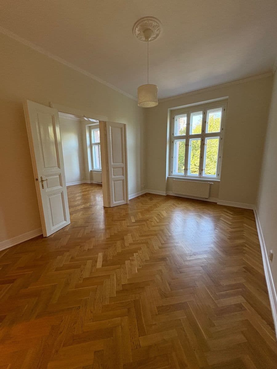 Pronájem bytu 3+1 99 m², U Rajské zahrady, Praha, Praha Pronájem bytu 3+1 99 m², U Rajské zahrady, Praha, Praha
