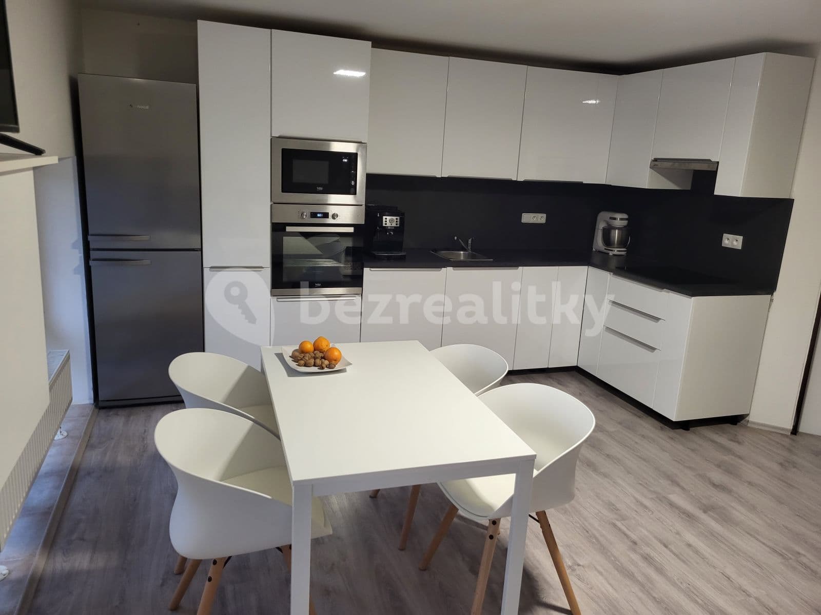 Pronájem bytu 2+kk 55 m², Praha, Praha Pronájem bytu 2+kk 55 m², Praha, Praha