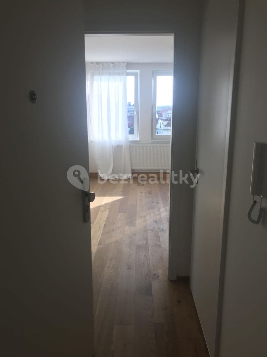 Pronájem bytu Garsoniéra 27 m², Perucká, Praha, Praha Pronájem bytu Garsoniéra 27 m², Perucká, Praha, Praha