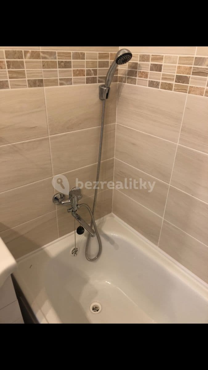 Pronájem bytu 1+1 41 m², Náměstí Osvobození, Cvikov, Liberecký kraj Pronájem bytu 1+1 41 m², Náměstí Osvobození, Cvikov, Liberecký kraj