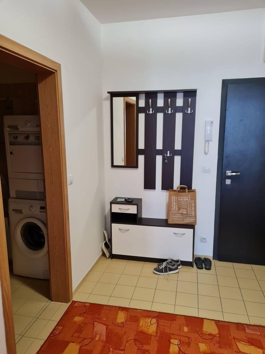 Pronájem bytu 2+kk 62 m², U Uranie, Praha, Praha Pronájem bytu 2+kk 62 m², U Uranie, Praha, Praha
