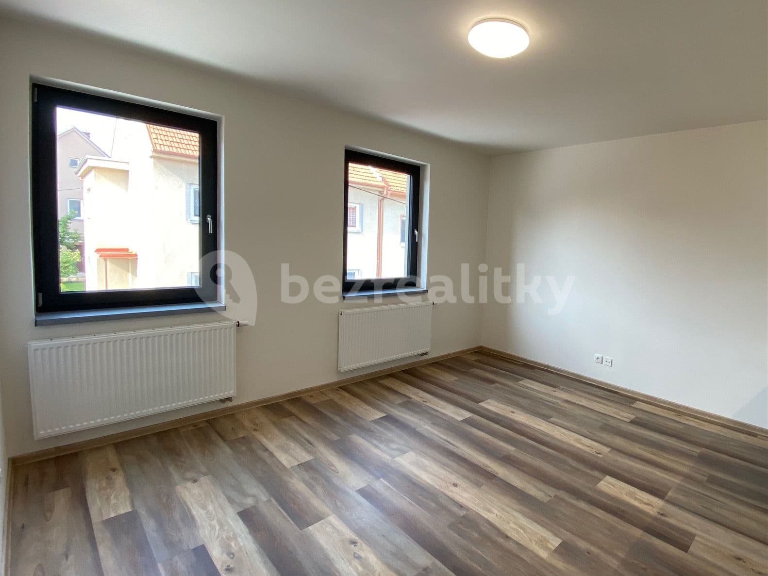 Pronájem bytu 2+kk 46 m², Nešverova, Brno, Jihomoravský kraj Pronájem bytu 2+kk 46 m², Nešverova, Brno, Jihomoravský kraj