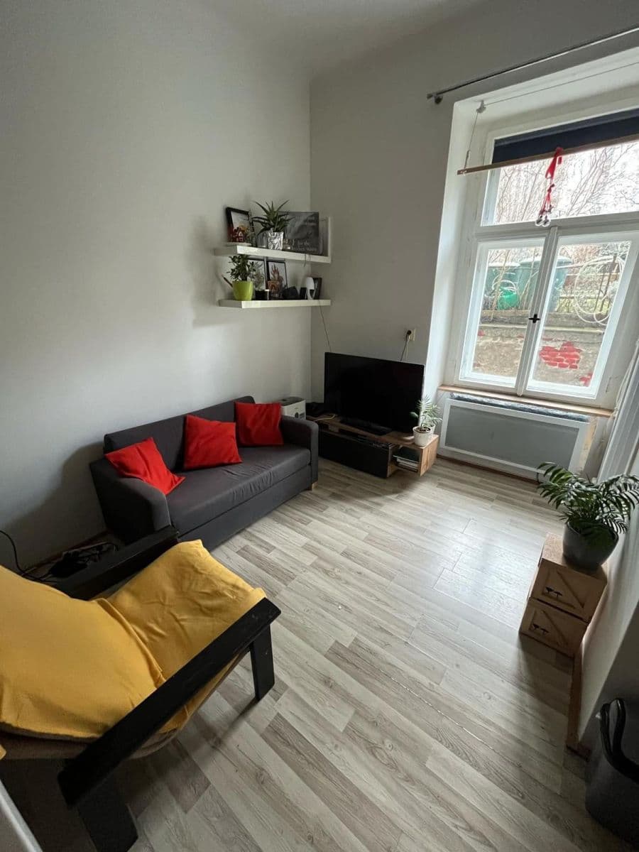 Pronájem bytu Garsoniéra 25 m², Kamenická, Praha, Praha Pronájem bytu Garsoniéra 25 m², Kamenická, Praha, Praha