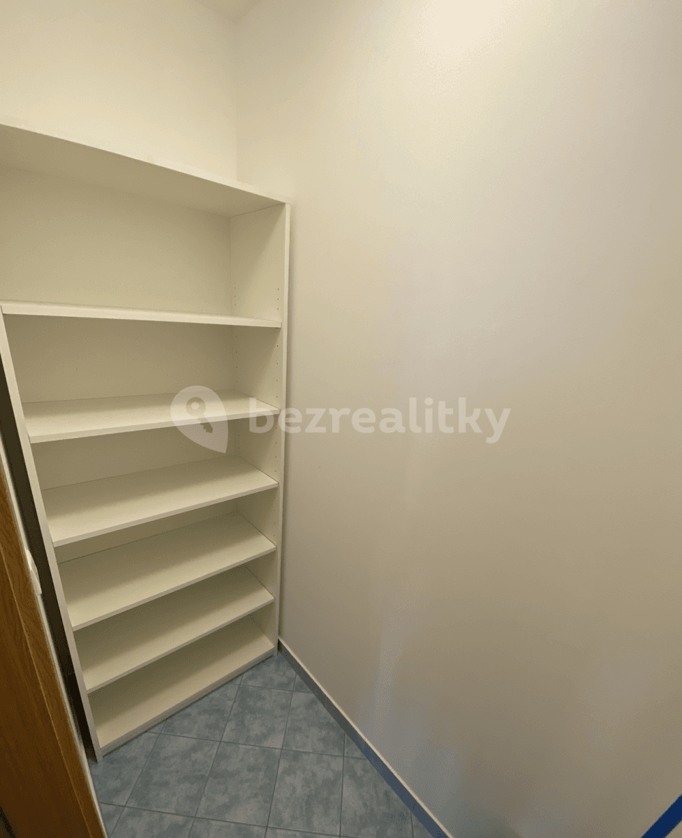 Pronájem bytu Garsoniéra 30 m², Nerudova, Roztoky, Středočeský kraj Pronájem bytu Garsoniéra 30 m², Nerudova, Roztoky, Středočeský kraj