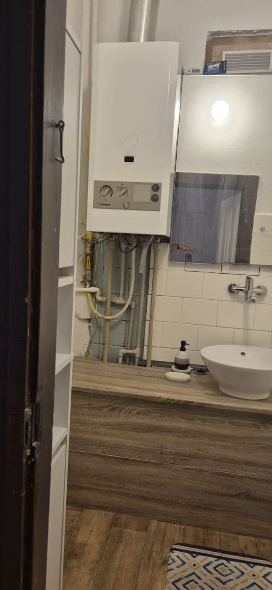 Pronájem bytu 3+1 98 m², Slavíkova, Praha, Praha Pronájem bytu 3+1 98 m², Slavíkova, Praha, Praha