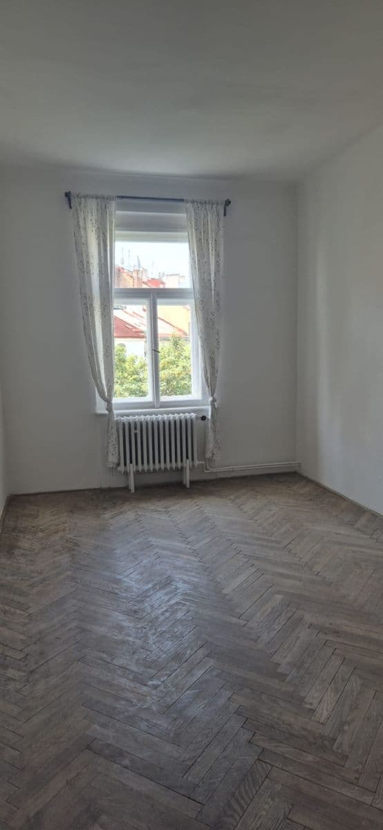 Pronájem bytu 3+1 98 m², Slavíkova, Praha, Praha Pronájem bytu 3+1 98 m², Slavíkova, Praha, Praha