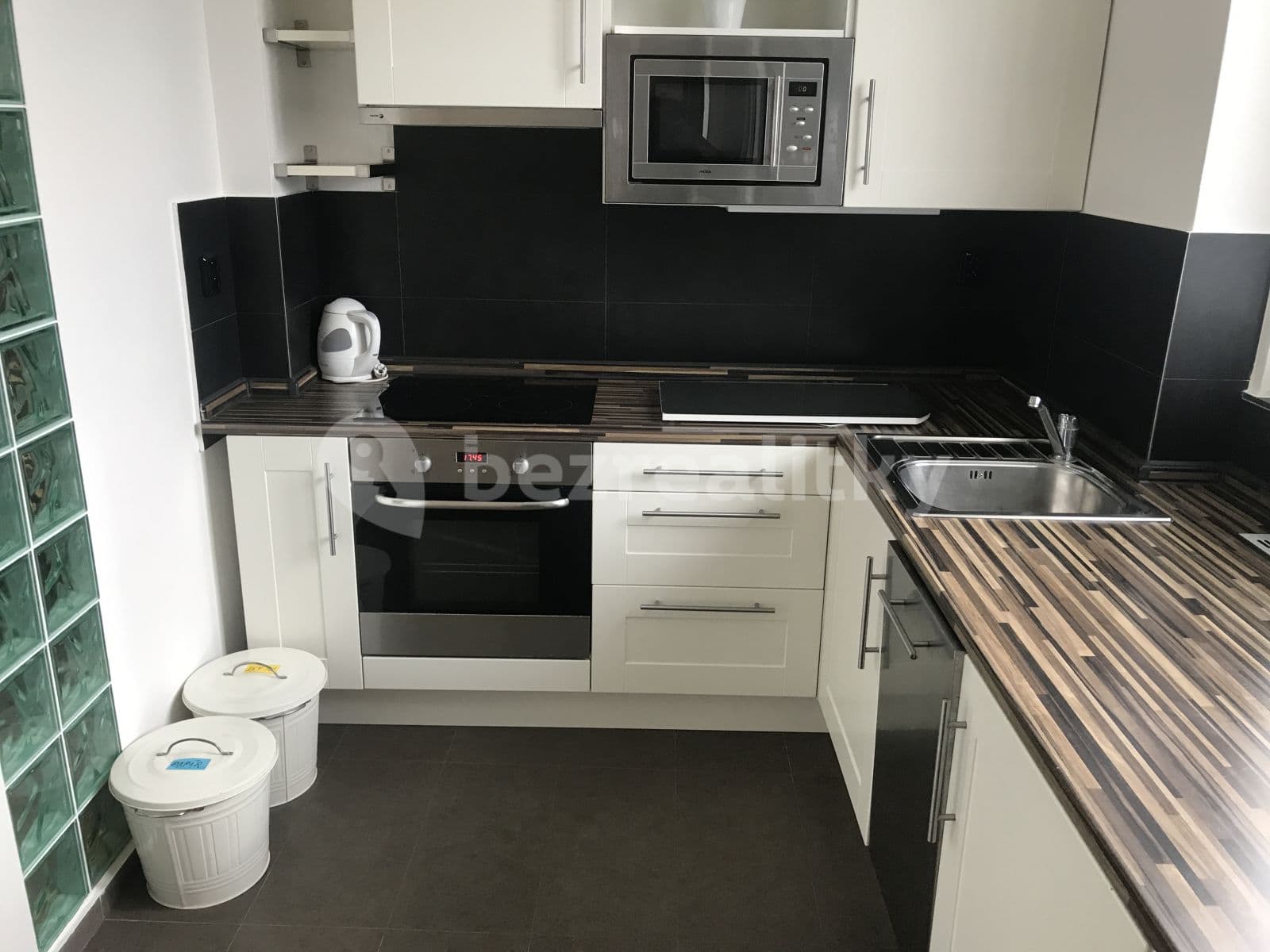 Pronájem bytu 2+kk 50 m², Sobotecká, Praha, Praha Pronájem bytu 2+kk 50 m², Sobotecká, Praha, Praha
