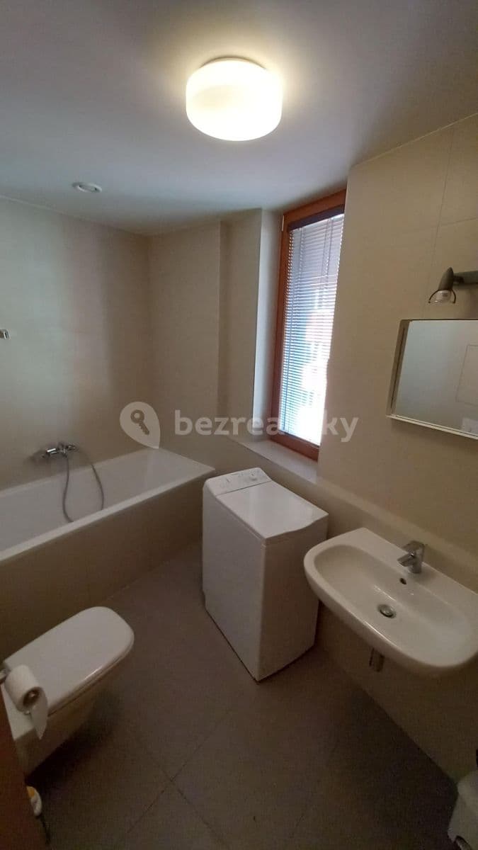 Pronájem bytu 2+kk 42 m², U Hranic, Praha, Praha Pronájem bytu 2+kk 42 m², U Hranic, Praha, Praha