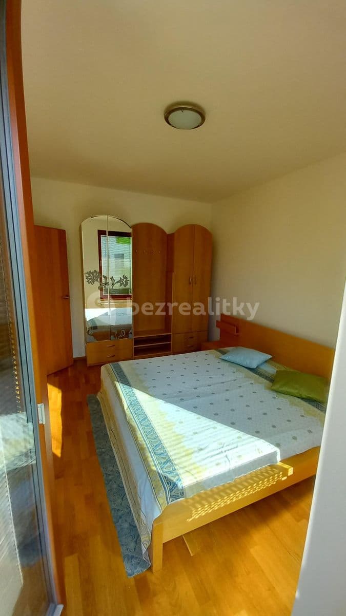 Pronájem bytu 2+kk 42 m², U Hranic, Praha, Praha Pronájem bytu 2+kk 42 m², U Hranic, Praha, Praha