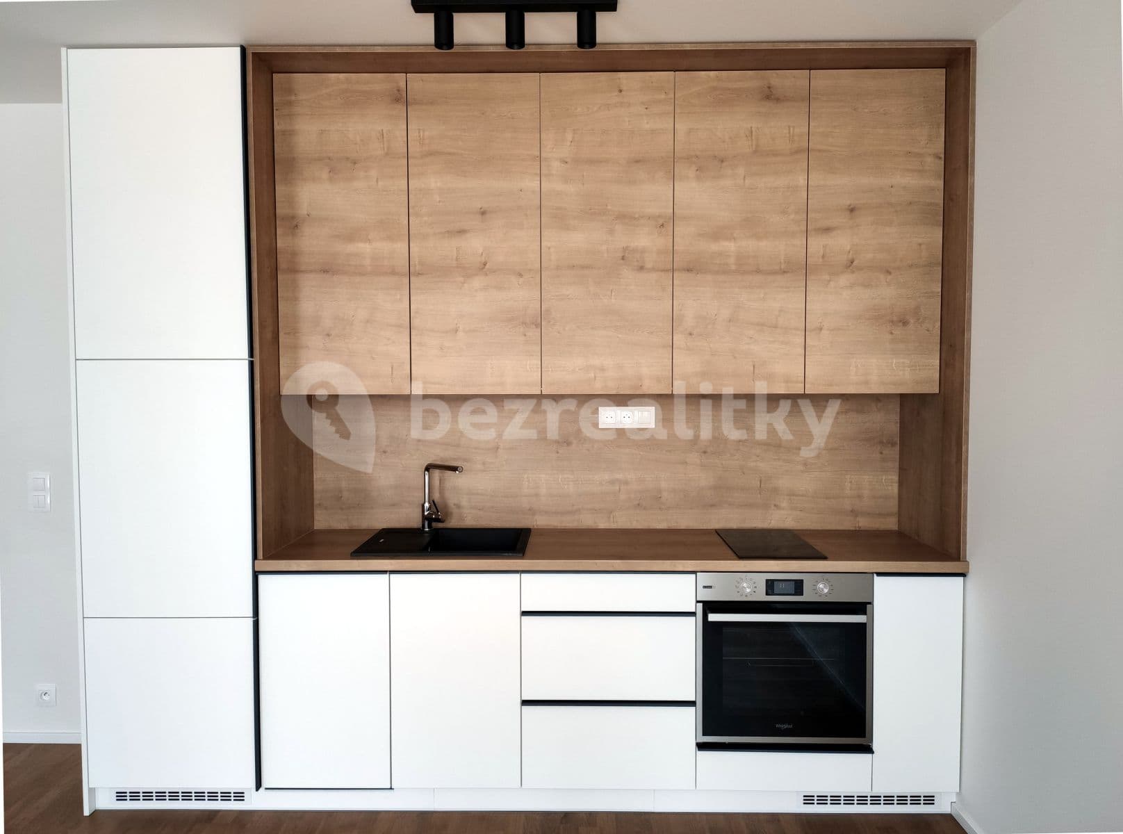 Pronájem bytu 1+kk 38 m², Benešova, Praha, Praha Pronájem bytu 1+kk 38 m², Benešova, Praha, Praha