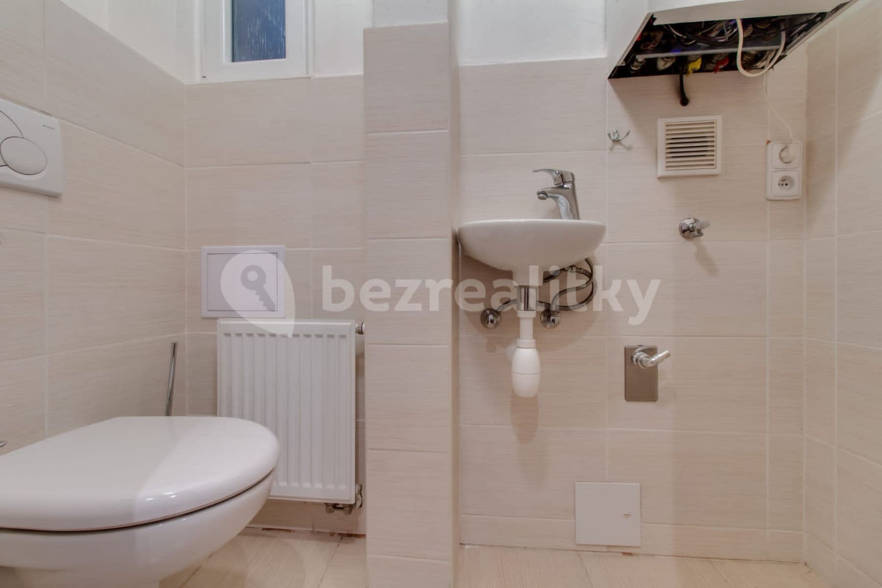 Pronájem bytu 1+1 54 m², U Kavalírky, Praha, Praha Pronájem bytu 1+1 54 m², U Kavalírky, Praha, Praha