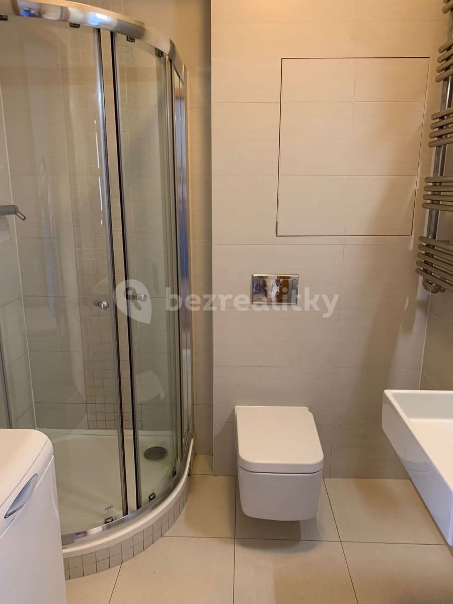 Pronájem bytu 1+kk 38 m², Freyova, Praha, Praha Pronájem bytu 1+kk 38 m², Freyova, Praha, Praha