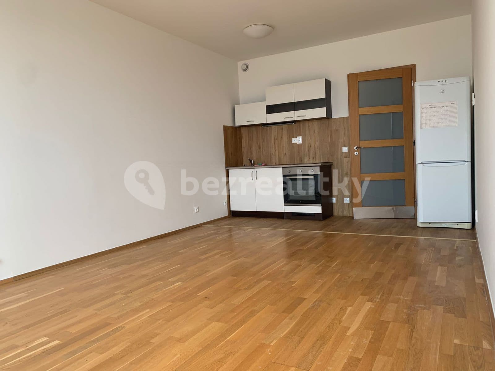 Pronájem bytu 1+kk 38 m², Freyova, Praha, Praha Pronájem bytu 1+kk 38 m², Freyova, Praha, Praha