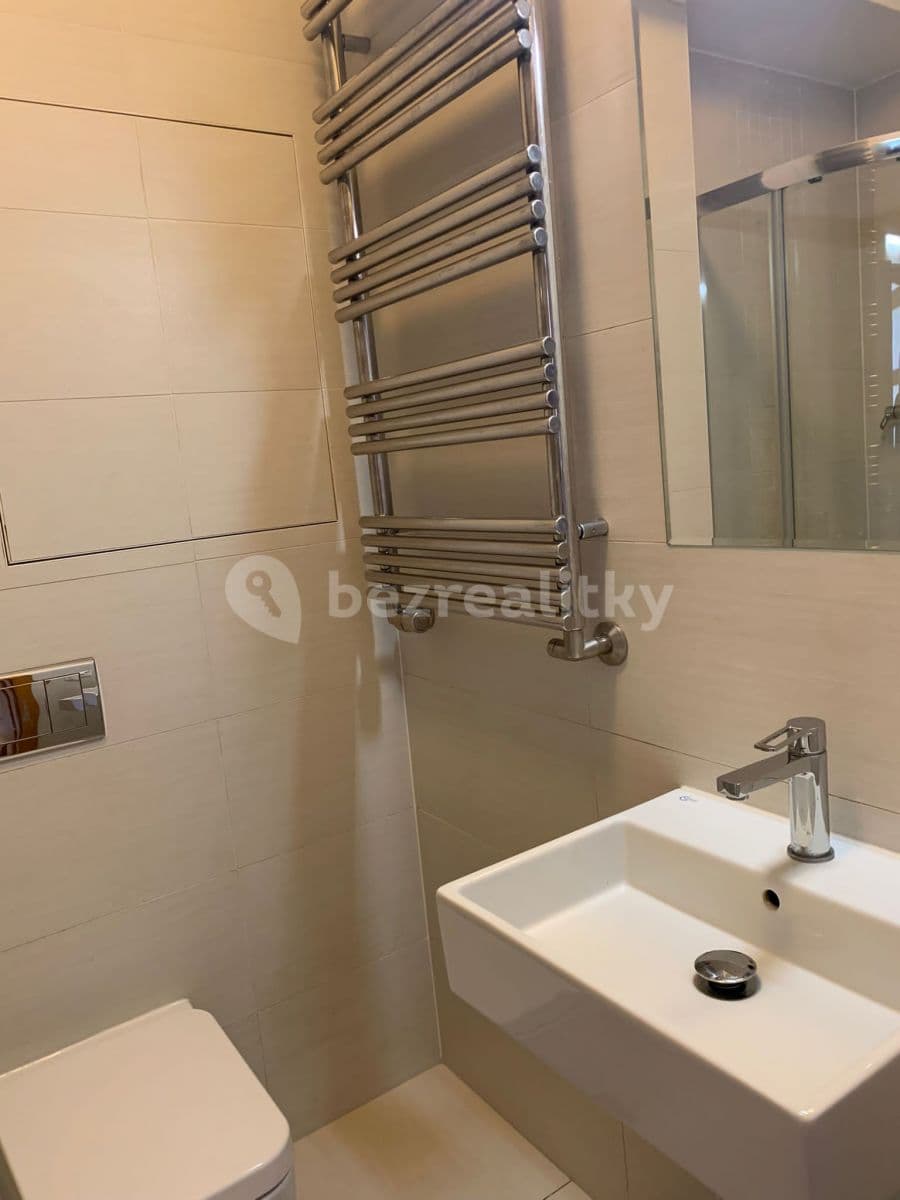 Pronájem bytu 1+kk 38 m², Freyova, Praha, Praha Pronájem bytu 1+kk 38 m², Freyova, Praha, Praha