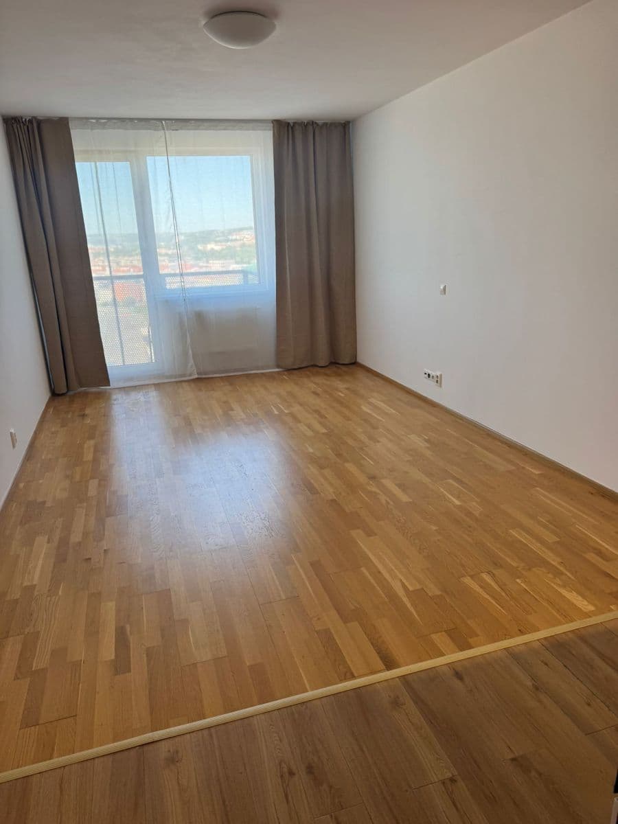 Pronájem bytu 1+kk 38 m², Freyova, Praha, Praha Pronájem bytu 1+kk 38 m², Freyova, Praha, Praha