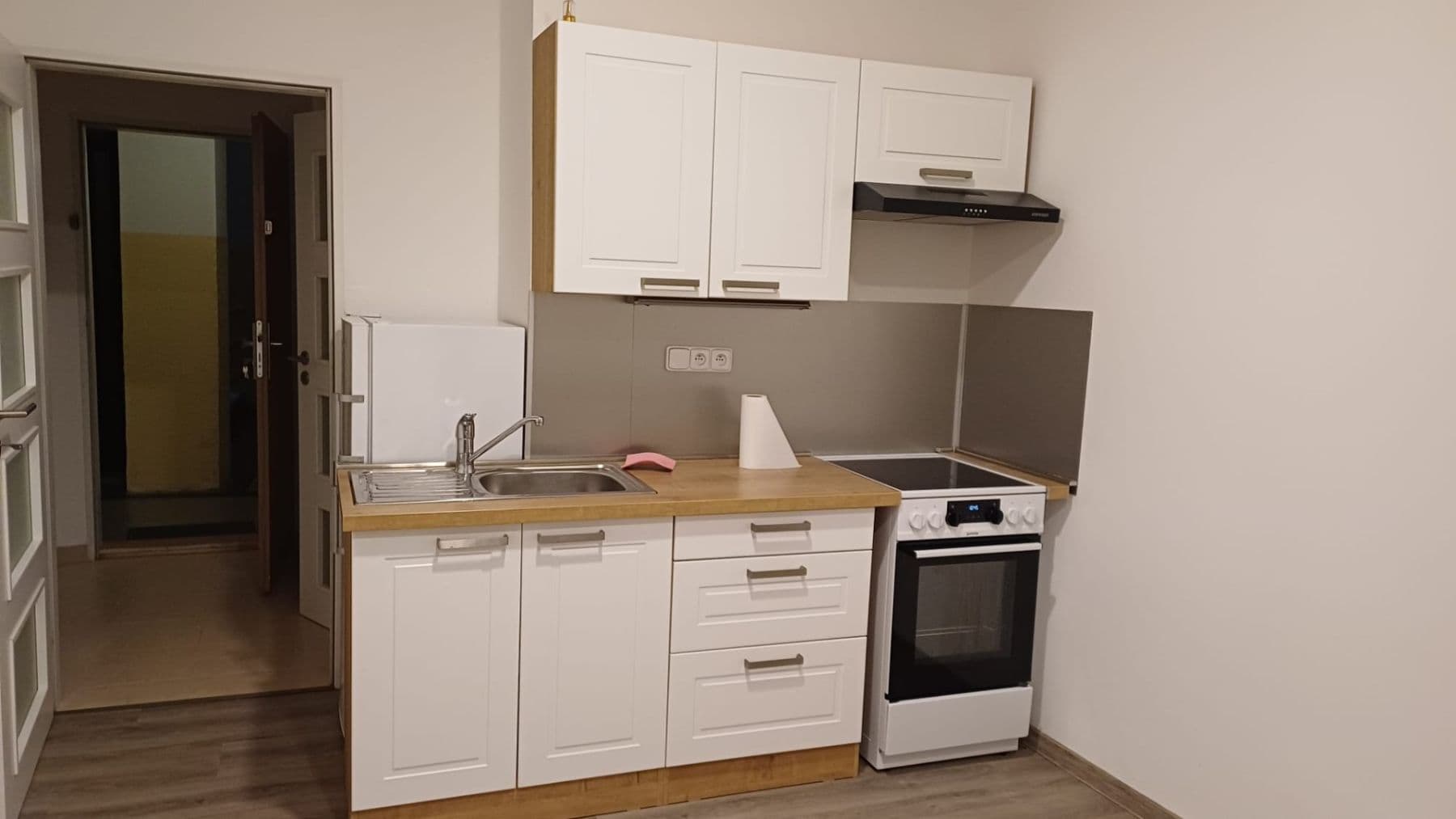 Pronájem nebytového prostoru 26 m², Na Míčánkách, Praha, Praha Pronájem nebytového prostoru 26 m², Na Míčánkách, Praha, Praha