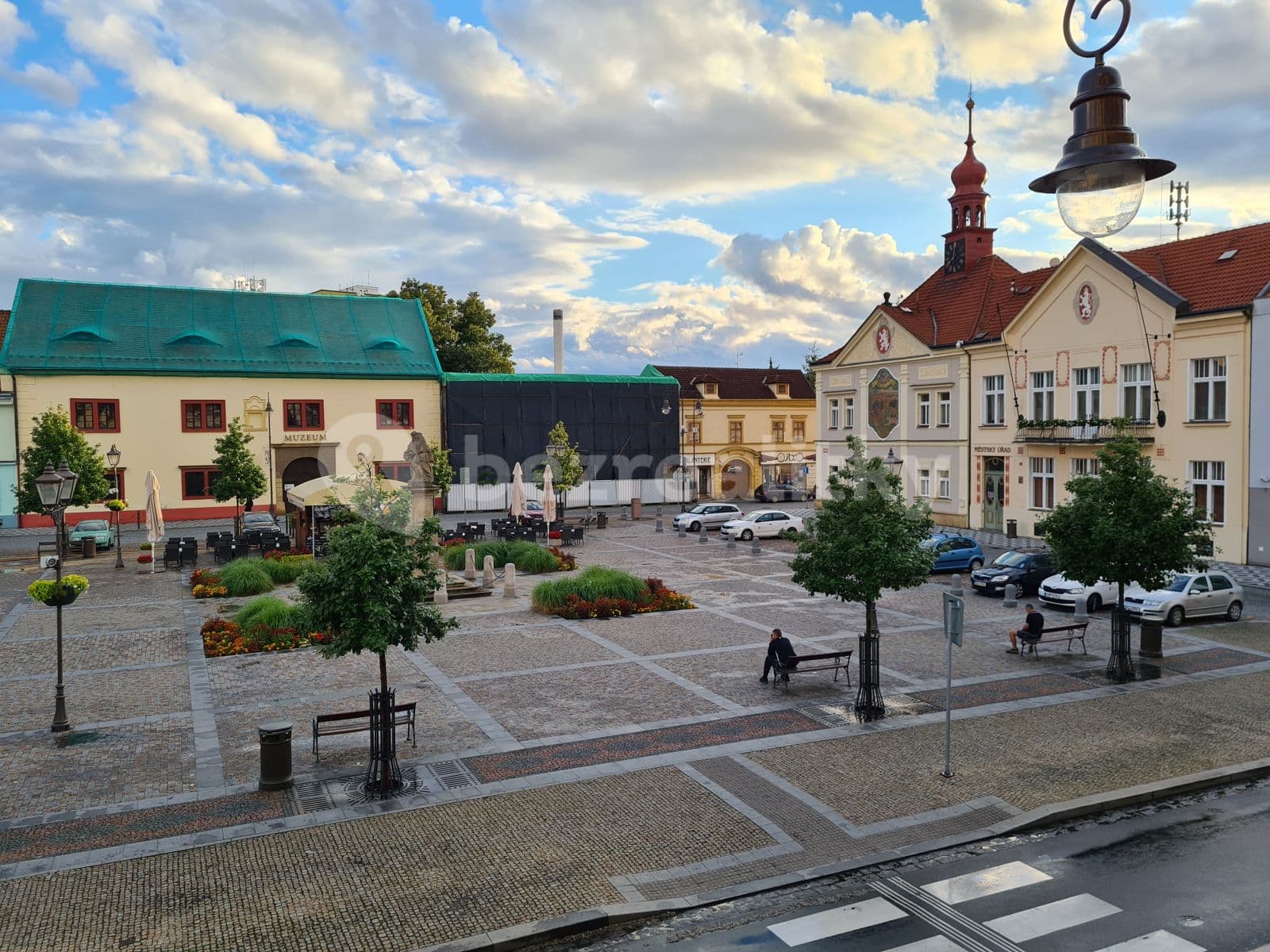 Pronájem bytu 1+kk 55 m², Masarykovo náměstí, Brandýs nad Labem-Stará Boleslav, Středočeský kraj Pronájem bytu 1+kk 55 m², Masarykovo náměstí, Brandýs nad Labem-Stará Boleslav, Středočeský kraj
