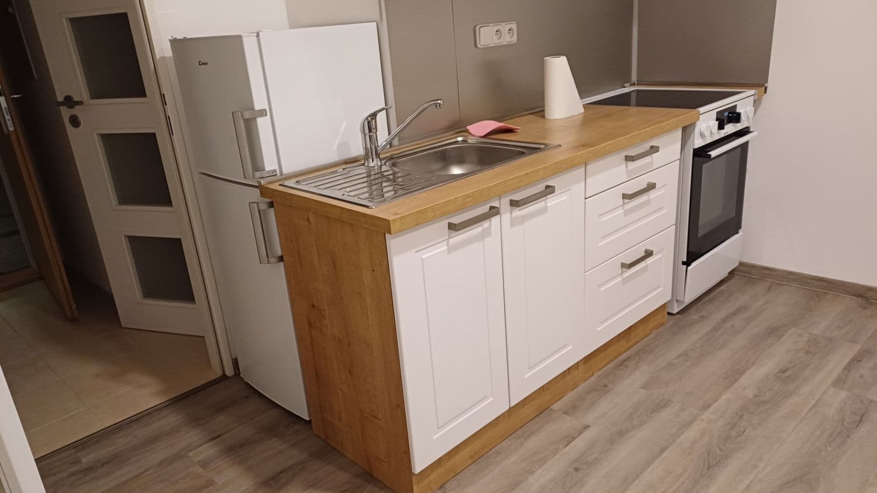 Pronájem bytu Garsoniéra 26 m², Na Míčánkách, Praha, Praha Pronájem bytu Garsoniéra 26 m², Na Míčánkách, Praha, Praha