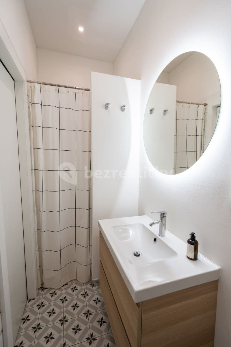 Pronájem bytu 2+kk 40 m², Heleny Malířové, Praha, Praha Pronájem bytu 2+kk 40 m², Heleny Malířové, Praha, Praha