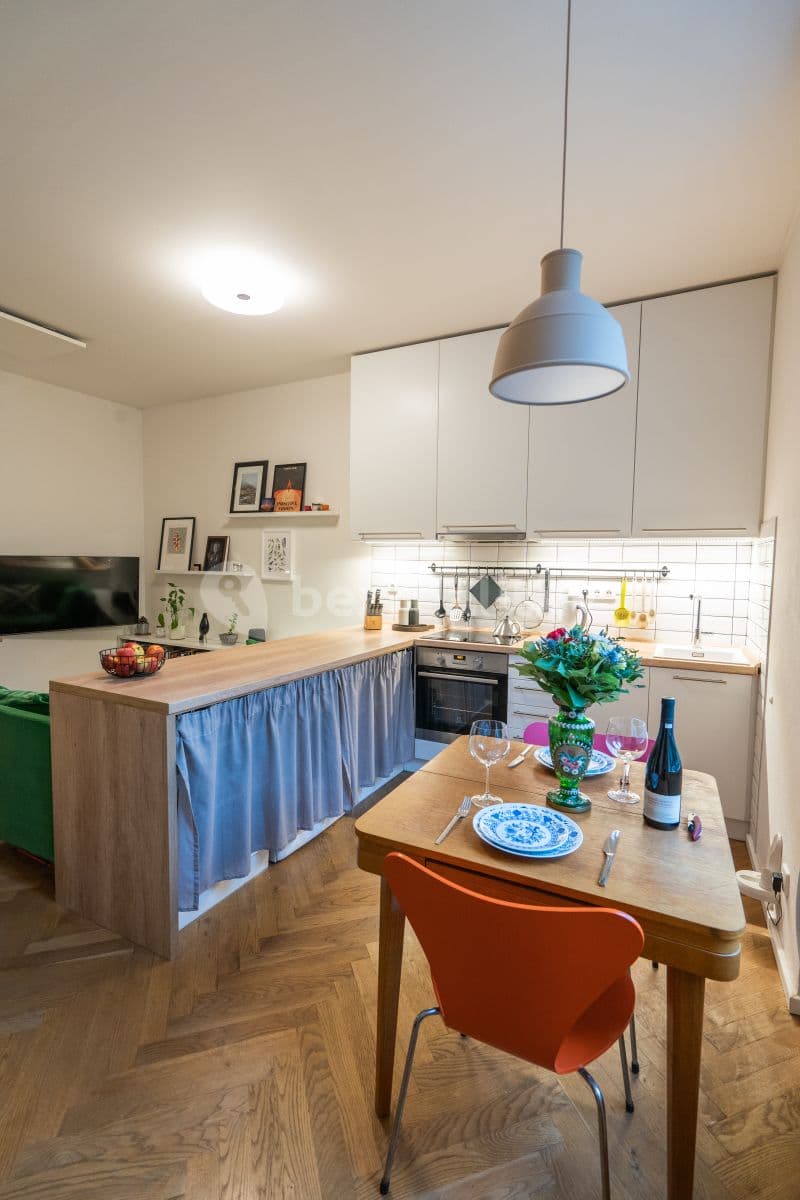 Pronájem bytu 2+kk 40 m², Heleny Malířové, Praha, Praha Pronájem bytu 2+kk 40 m², Heleny Malířové, Praha, Praha