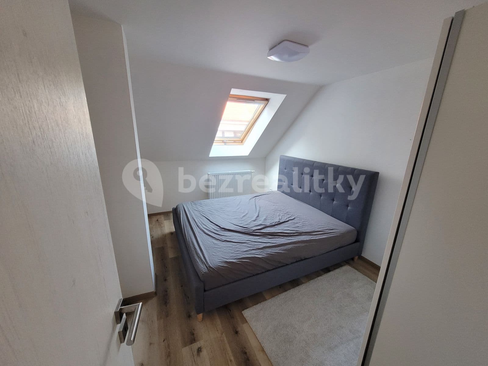 Pronájem bytu 2+kk 56 m², Bezručova, Mikulov, Jihomoravský kraj Pronájem bytu 2+kk 56 m², Bezručova, Mikulov, Jihomoravský kraj