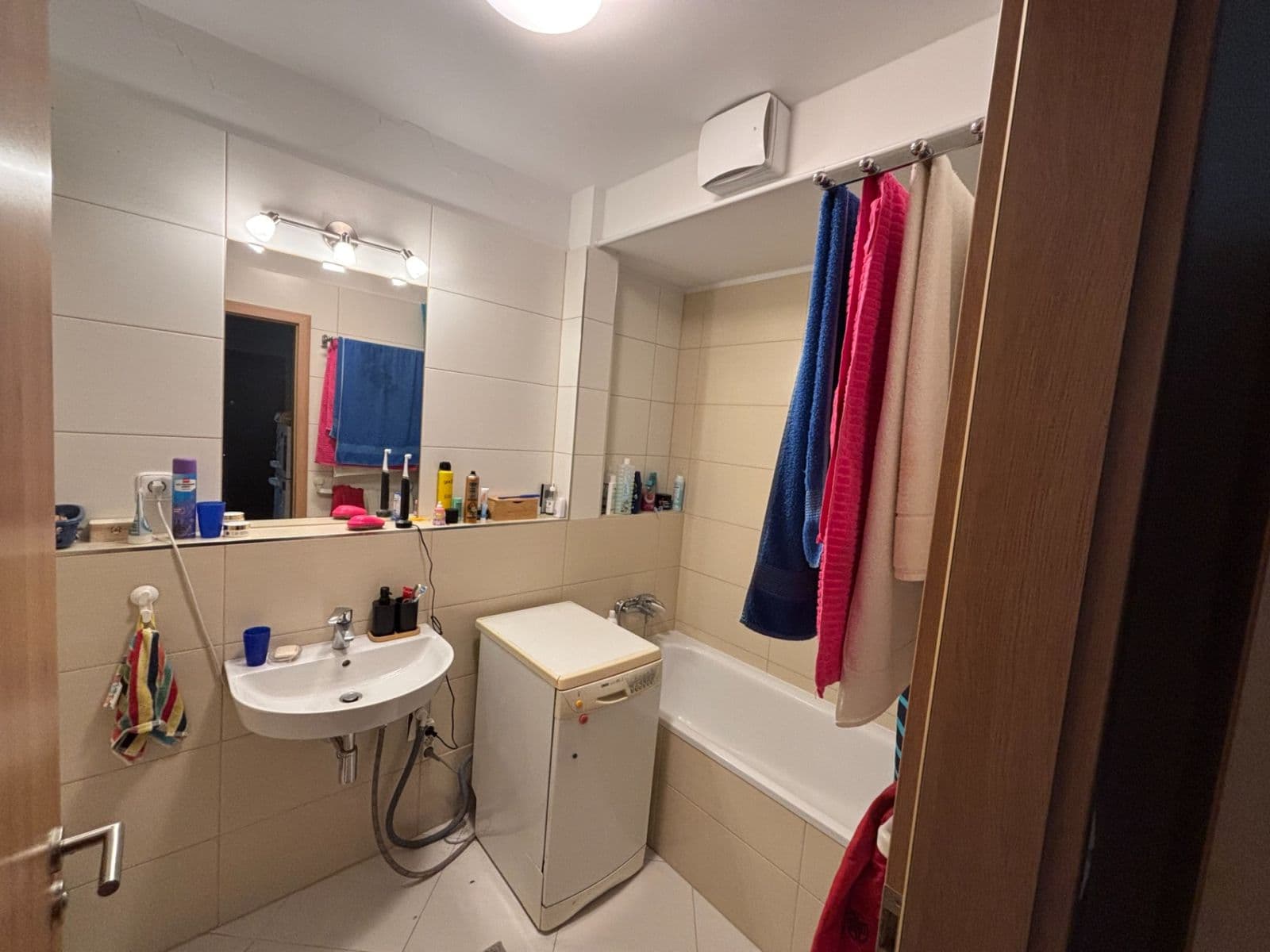 Pronájem bytu 2+1 64 m², Klánovická, Praha, Praha Pronájem bytu 2+1 64 m², Klánovická, Praha, Praha