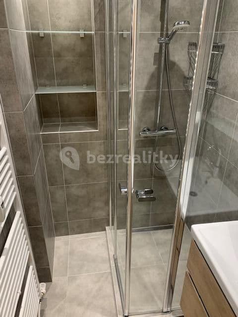 Pronájem bytu 3+1 73 m², Holekova, Bratislava - mestská časť Staré Mesto, Bratislavský kraj Pronájem bytu 3+1 73 m², Holekova, Bratislava - mestská časť Staré Mesto, Bratislavský kraj