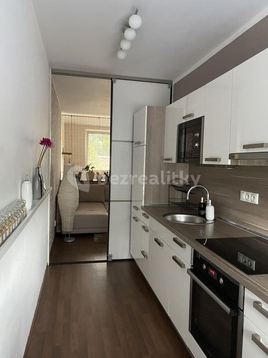 Pronájem bytu 1+1 45 m², Haanova, Petržalka, Bratislavský kraj Pronájem bytu 1+1 45 m², Haanova, Petržalka, Bratislavský kraj