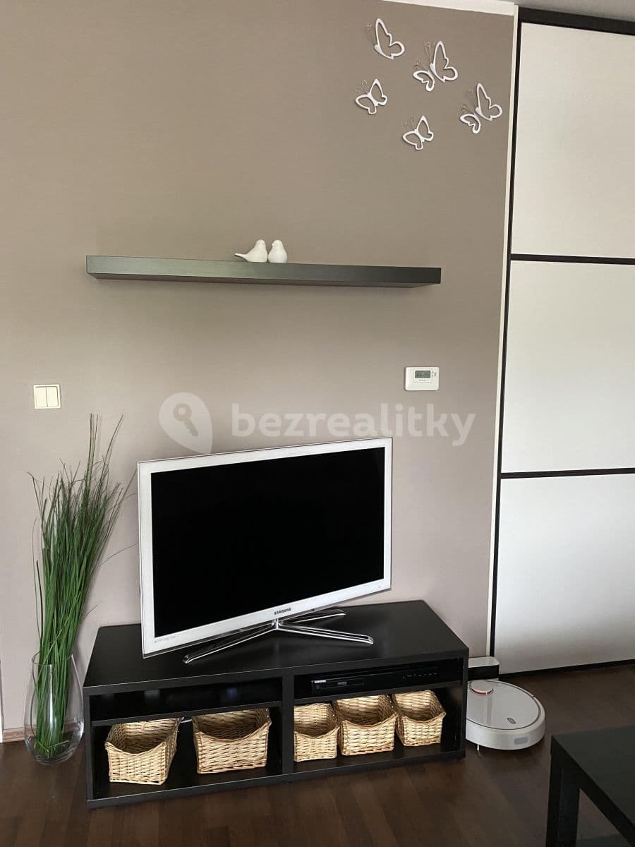 Pronájem bytu 1+1 45 m², Haanova, Petržalka, Bratislavský kraj Pronájem bytu 1+1 45 m², Haanova, Petržalka, Bratislavský kraj