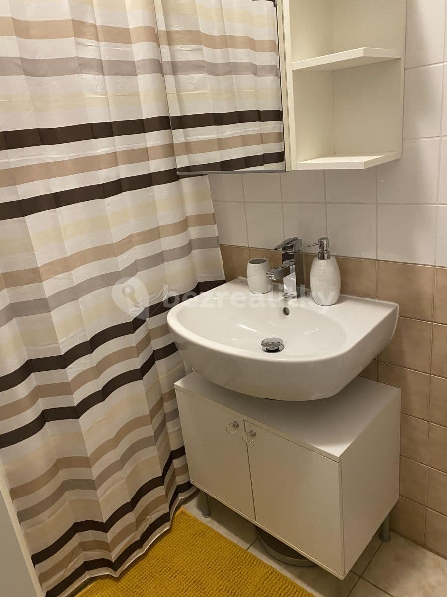Pronájem bytu 1+1 45 m², Haanova, Petržalka, Bratislavský kraj Pronájem bytu 1+1 45 m², Haanova, Petržalka, Bratislavský kraj