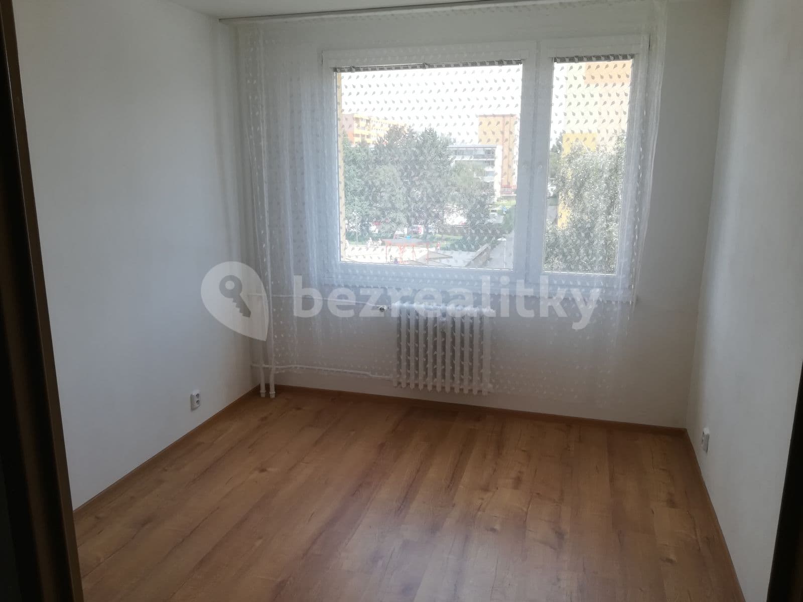 Pronájem bytu 3+1 74 m², Americká, Kladno, Středočeský kraj Pronájem bytu 3+1 74 m², Americká, Kladno, Středočeský kraj
