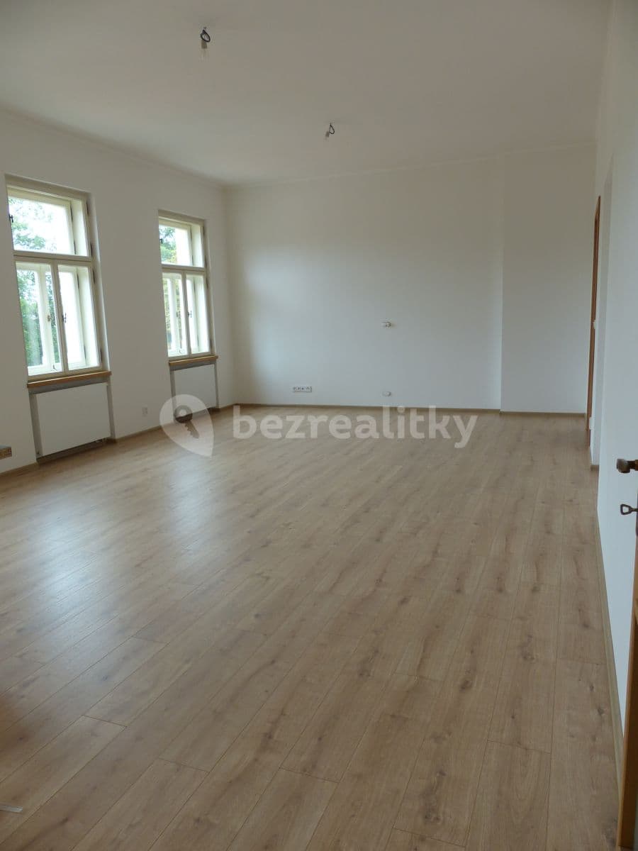 Pronájem bytu 2+kk 75 m², Ondřejská, Karlovy Vary, Karlovarský kraj Pronájem bytu 2+kk 75 m², Ondřejská, Karlovy Vary, Karlovarský kraj