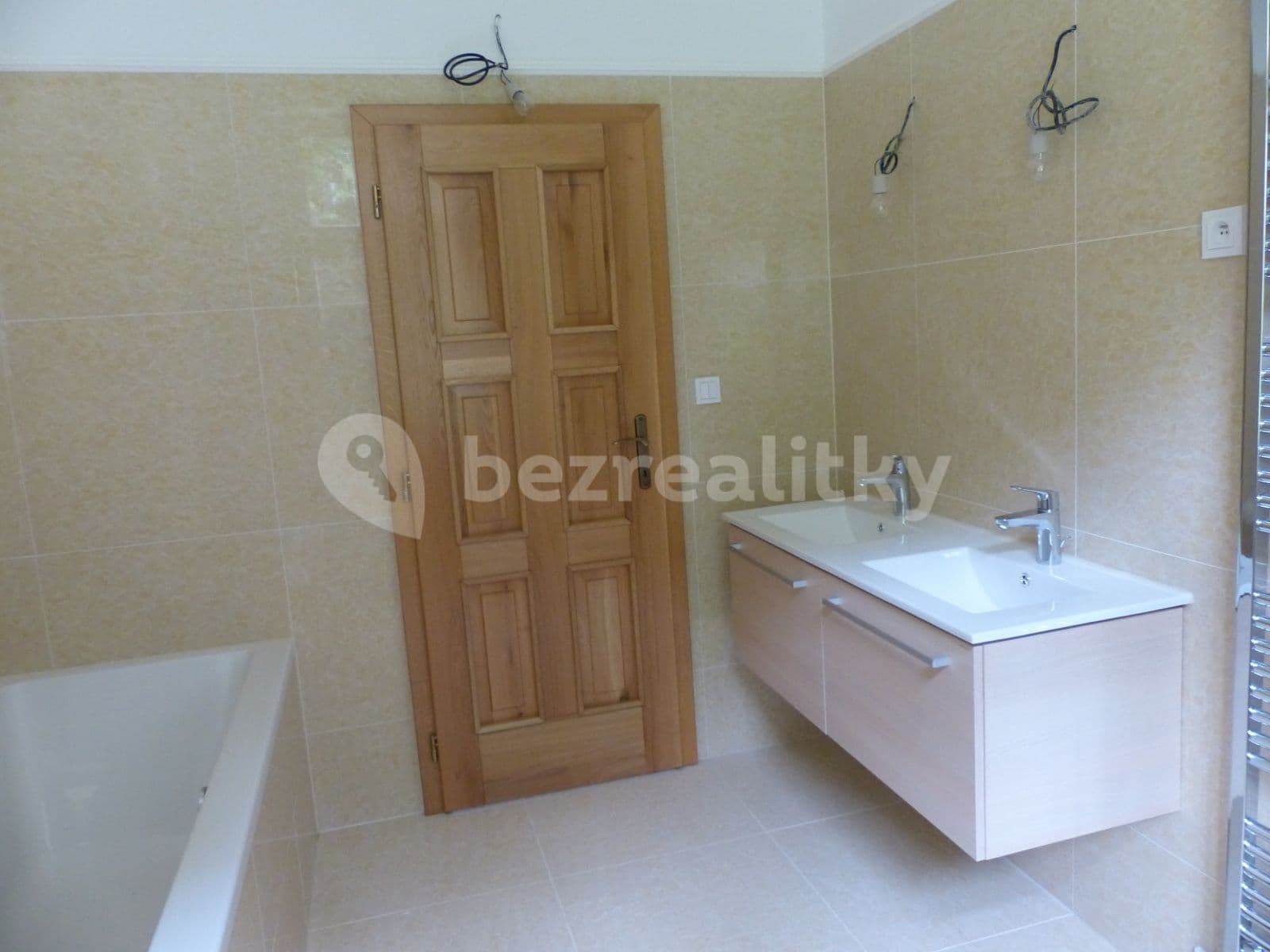 Pronájem bytu 2+kk 75 m², Ondřejská, Karlovy Vary, Karlovarský kraj Pronájem bytu 2+kk 75 m², Ondřejská, Karlovy Vary, Karlovarský kraj