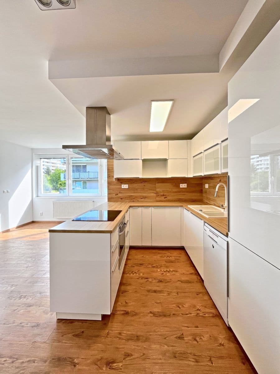 Pronájem bytu 3+kk 64 m², Jurkovičova, Praha, Praha Pronájem bytu 3+kk 64 m², Jurkovičova, Praha, Praha