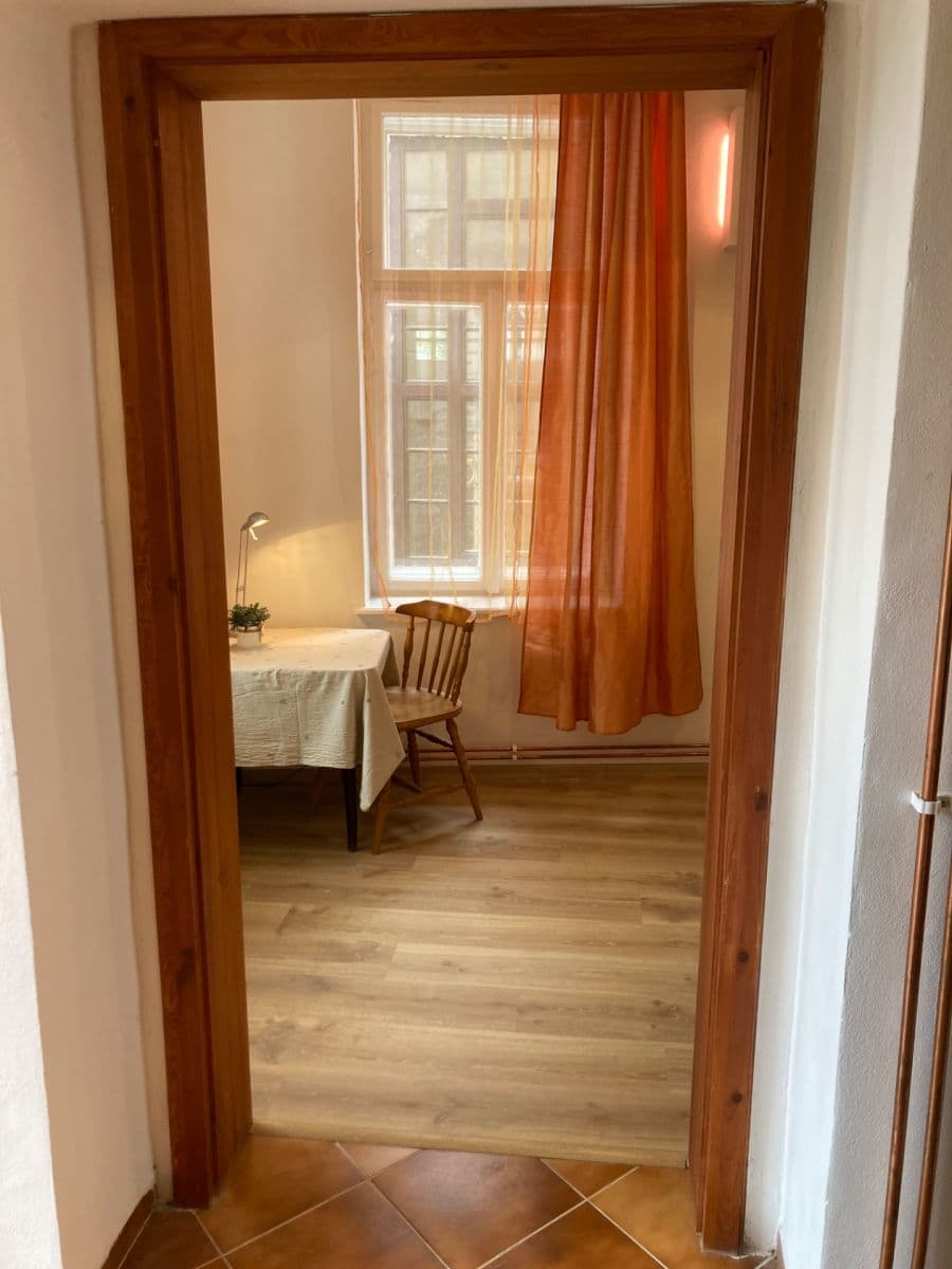 Pronájem bytu 2+kk 35 m², Emilie Floriánové, Jablonec nad Nisou, Liberecký kraj Pronájem bytu 2+kk 35 m², Emilie Floriánové, Jablonec nad Nisou, Liberecký kraj