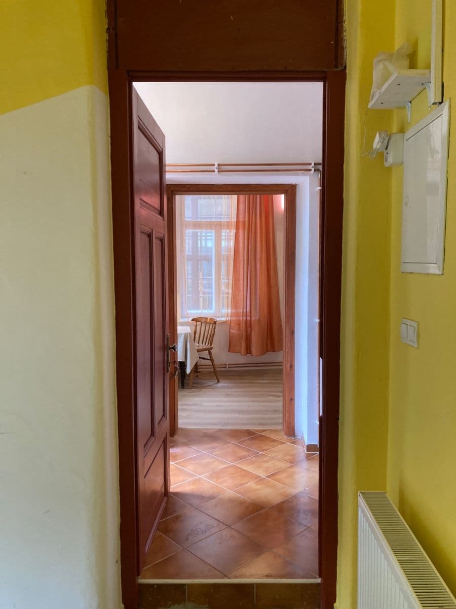 Pronájem bytu 2+kk 35 m², Emilie Floriánové, Jablonec nad Nisou, Liberecký kraj Pronájem bytu 2+kk 35 m², Emilie Floriánové, Jablonec nad Nisou, Liberecký kraj