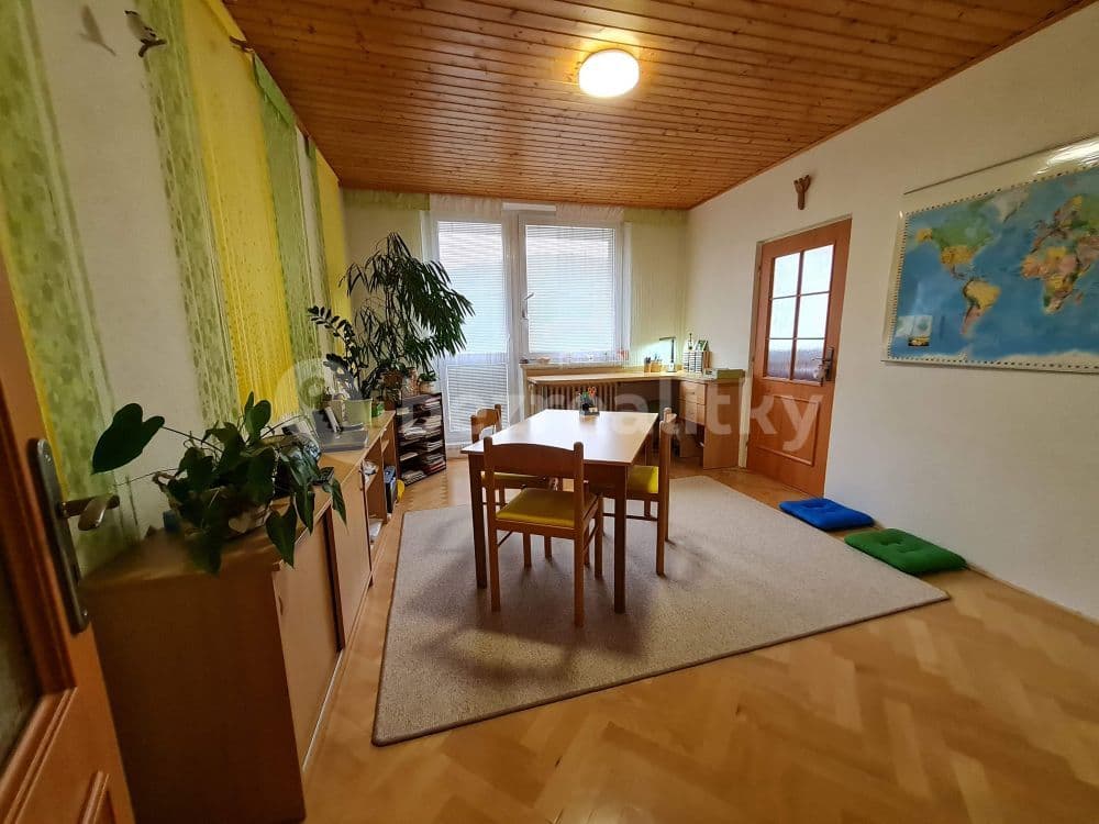 Pronájem bytu 3+1 72 m², Jeseník, Olomoucký kraj Pronájem bytu 3+1 72 m², Jeseník, Olomoucký kraj
