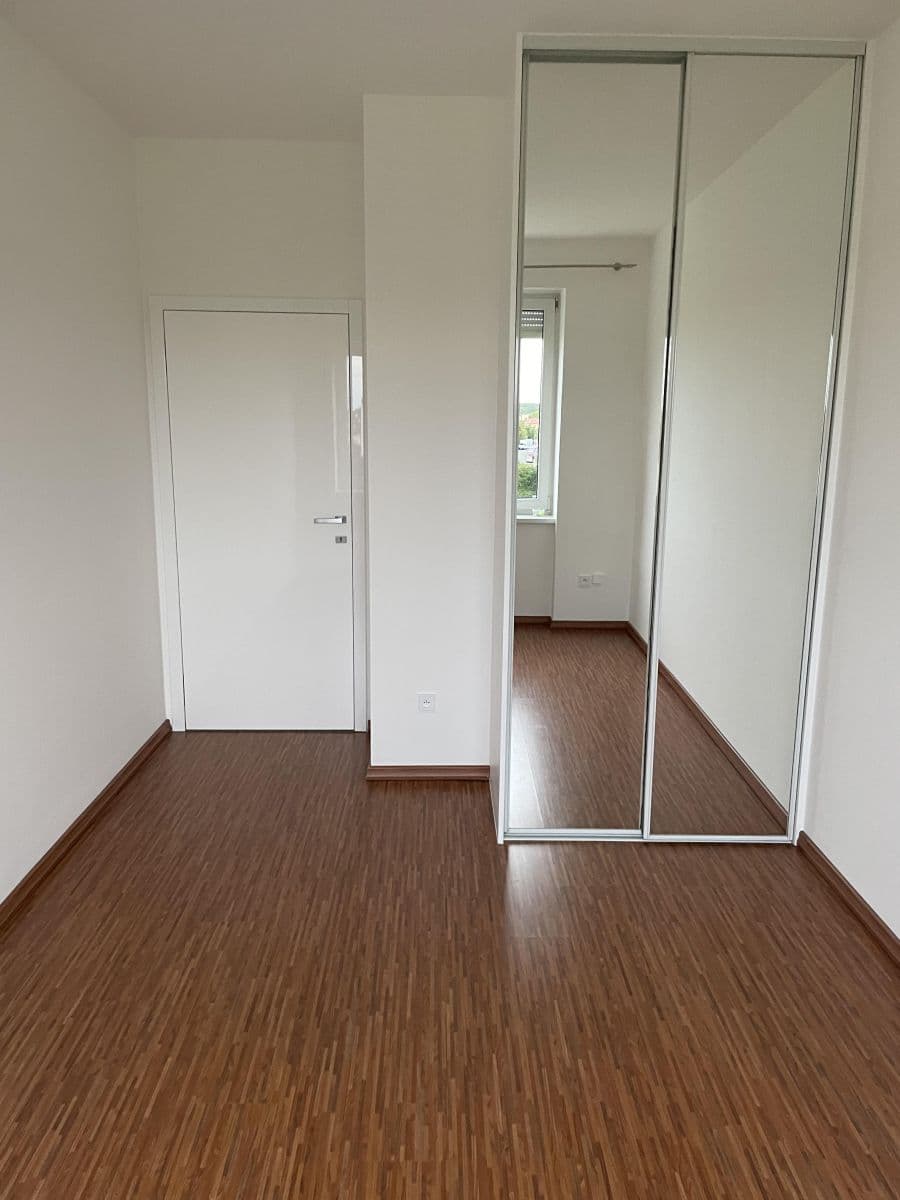 Pronájem bytu 3+kk 70 m², Chotovická, Praha, Praha Pronájem bytu 3+kk 70 m², Chotovická, Praha, Praha