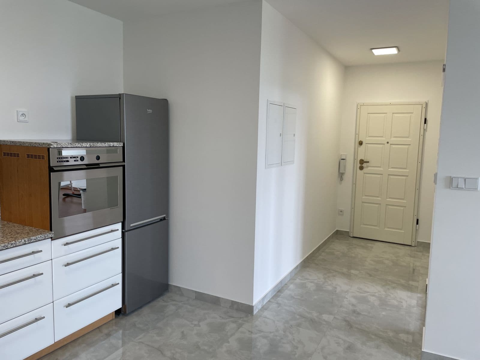 Pronájem bytu 3+kk 70 m², Chotovická, Praha, Praha Pronájem bytu 3+kk 70 m², Chotovická, Praha, Praha