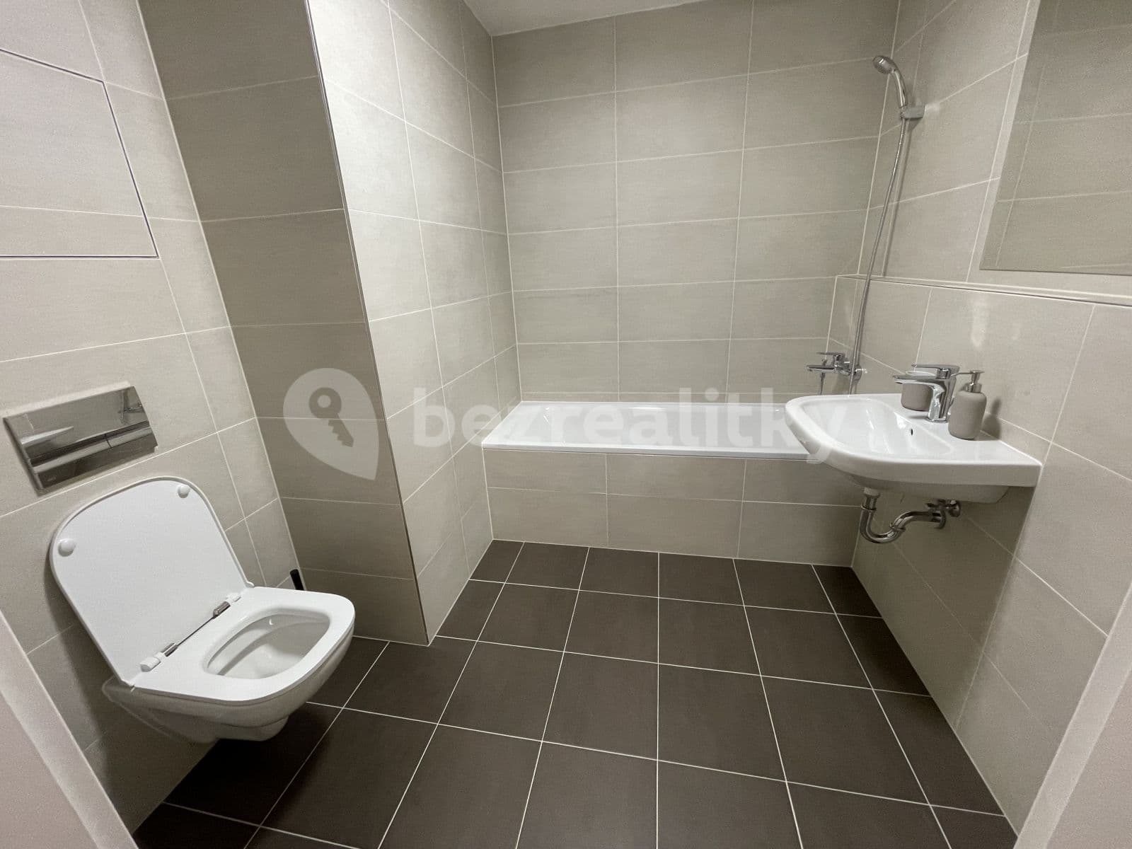 Pronájem bytu 1+kk 38 m², Olgy Havlové, Praha, Praha Pronájem bytu 1+kk 38 m², Olgy Havlové, Praha, Praha