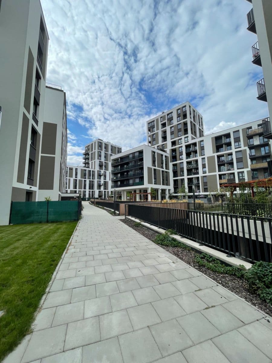 Pronájem bytu 1+kk 38 m², Olgy Havlové, Praha, Praha Pronájem bytu 1+kk 38 m², Olgy Havlové, Praha, Praha